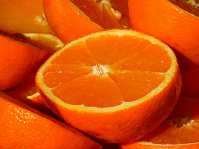 astuce eplucher orange