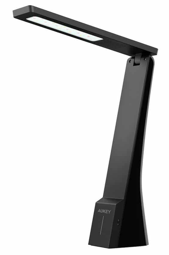Eclairage LED de bureau AUKEY à moins de 10€ chez Amazon