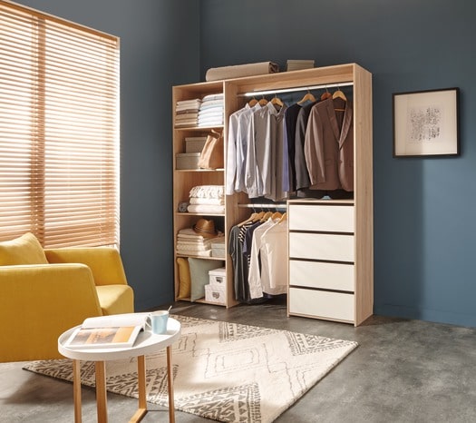 Dressing décor imitation chêne avec bloc tiroir à 89,90 € chez Brico Dépôt