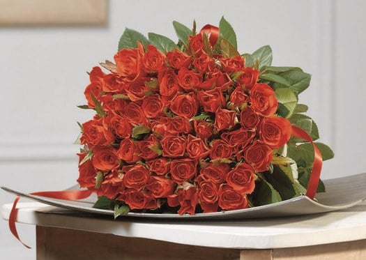 Bouquet de 50 roses à seulement 6 € chez Carrefour